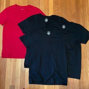 Goodfellow T-shirts 3 Black V-neck and 1 Red Crew (m)